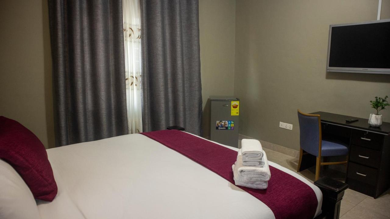 Kislas Luxury Hotel Adenta 외부 사진