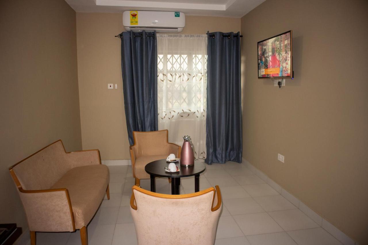 Kislas Luxury Hotel Adenta 외부 사진